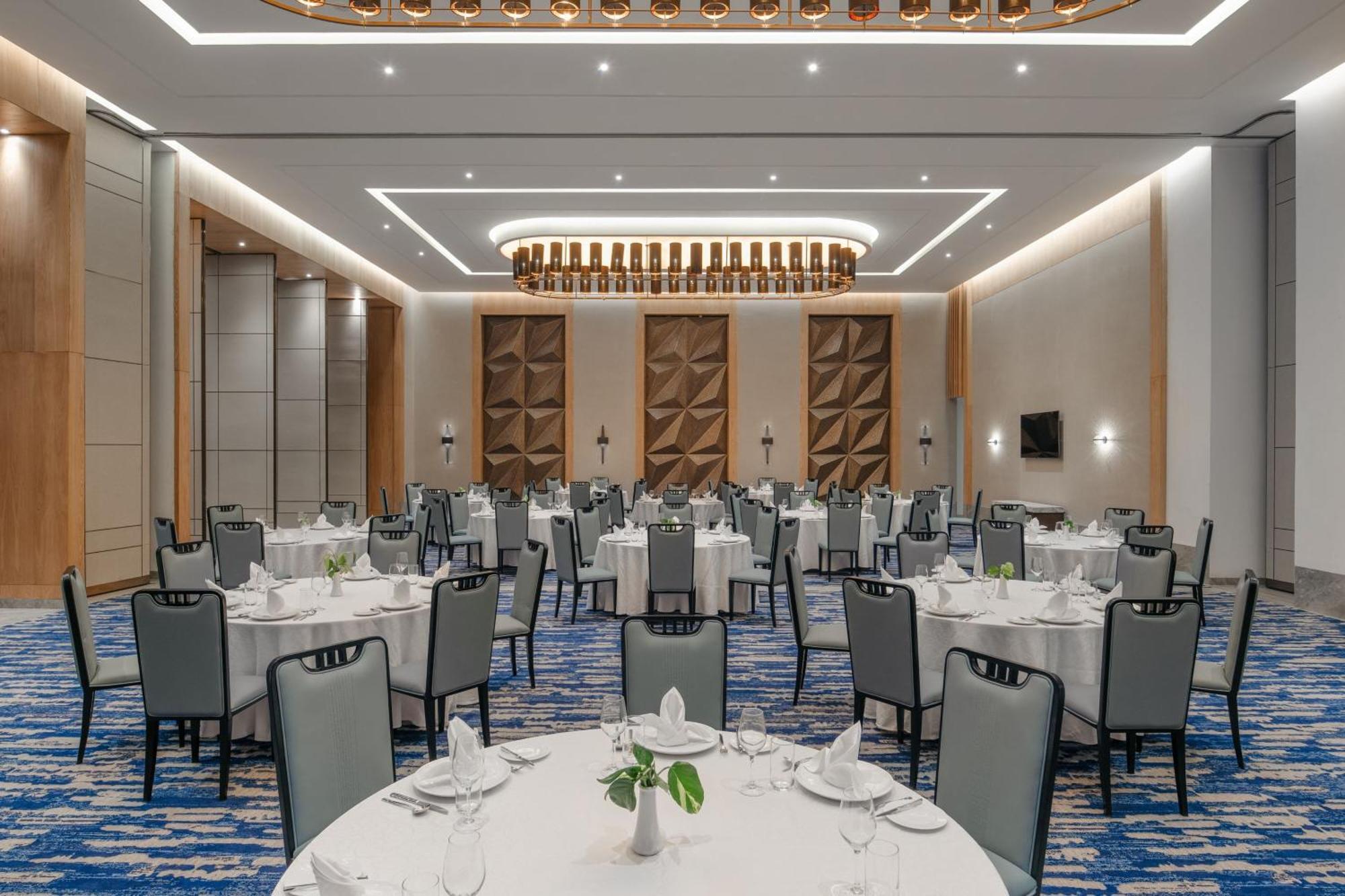 Four Points By Sheraton Kampala Exterior photo